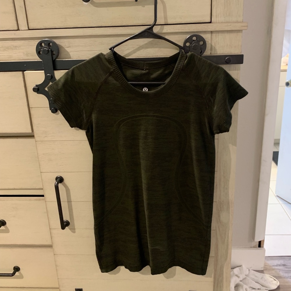 Green short sleeve top from lululemon